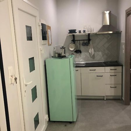 Black In Square Flats Apartment Pefkochori Bagian luar foto