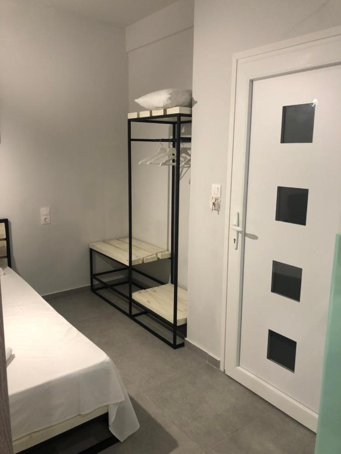 Black In Square Flats Apartment Pefkochori Bagian luar foto