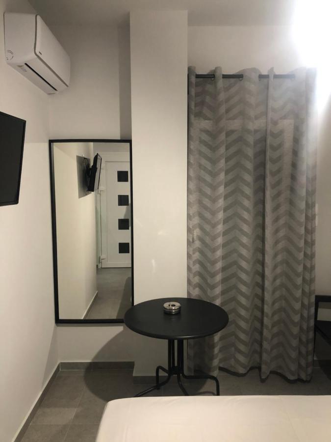 Black In Square Flats Apartment Pefkochori Bagian luar foto